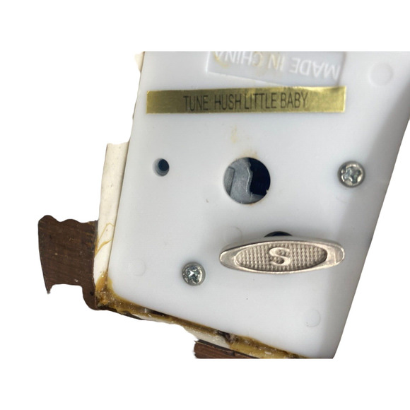 Vintage Classic Treasures Musical PAPA Bear Figurine Rocking Chair Music Box - Picture 5 of 8